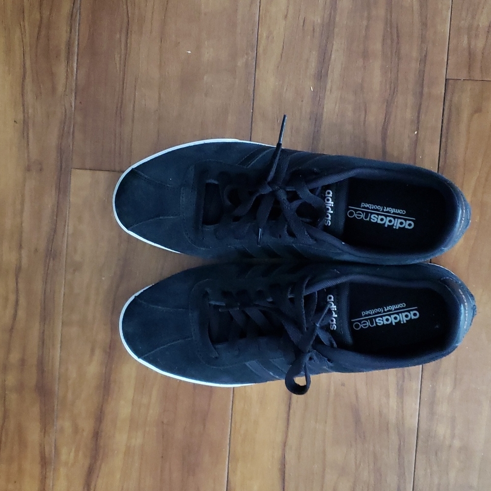 Adidas Womens suede sneakers lightly worn